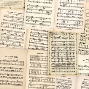 Music on Taupe | Santa's Symphony | per 10cm Music on Taupe | Santa's Symphony | per 10cm
