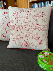 Christmas Crew Pattern by Sarah Fielke
