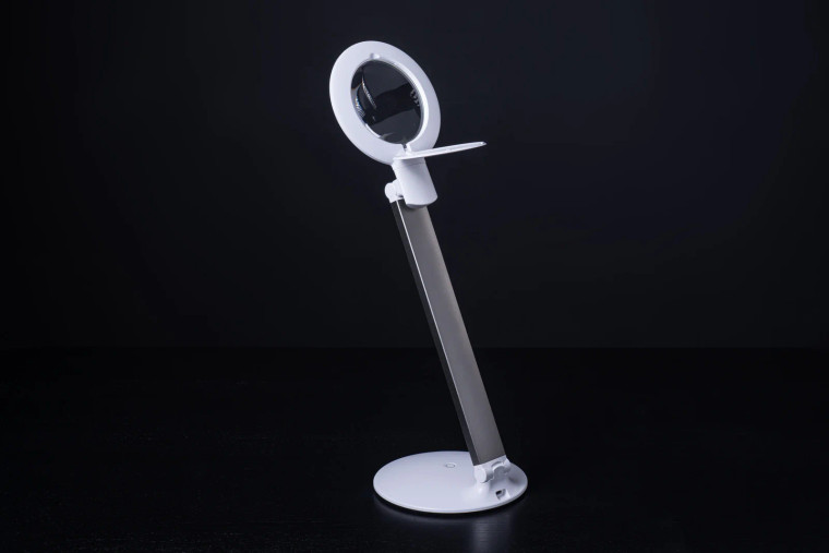 Daylight Halo Go 2 Rechargeable Magnifier