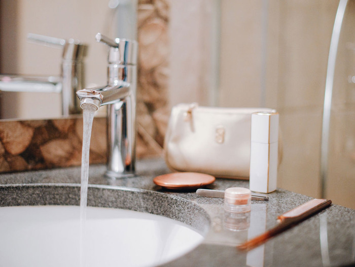 5 Reasons Why Hotels Love Makeup Remover Wipes