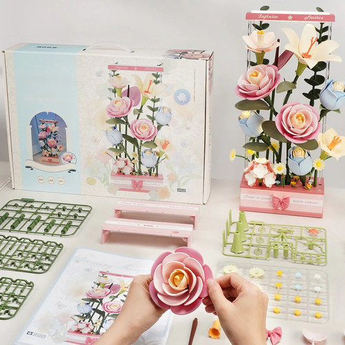 HRP Robotime Blooming Bouquet Box