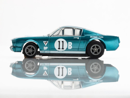 HRP Afx Racing 1965 Shelby Mustang Gt350R Donohue Blue/White Slot Car