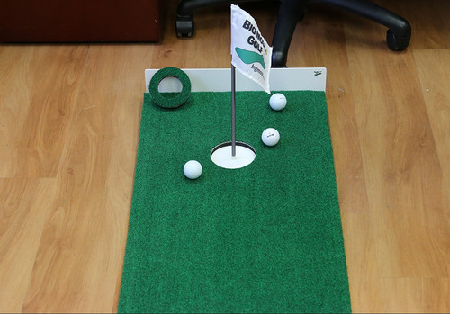 Big Moss Golf Office Fit 11.5' OF11+ Compact Practice Training Putting Green with 1 Cup