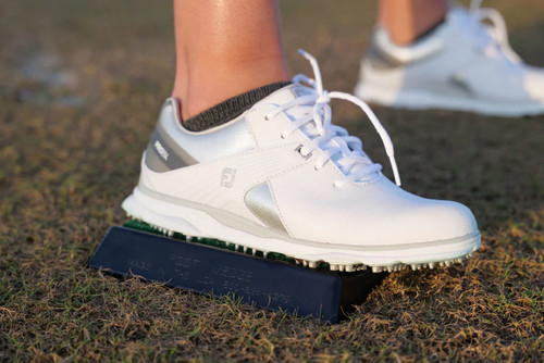 Golf Training Aids High-Impact Plastic Foot Wedge for Swing Training