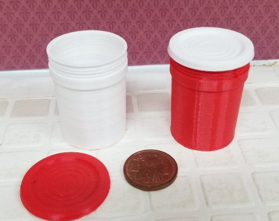 Plastic 5 Gallon Pail with Lid - Colour Choice