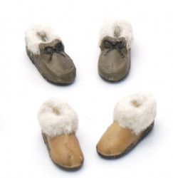 1/24 Scale Uggs or L.L. Bean Slippers Kit