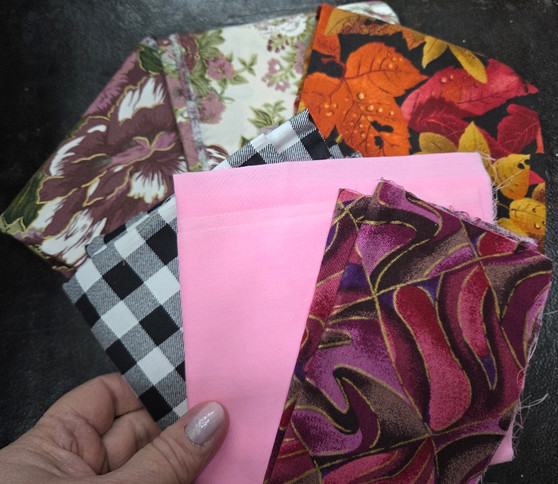 AB26-82 - 6 Pieces of Fabric