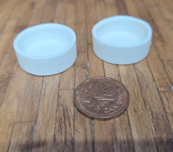 AB26-126 - 1/12 Scale - Set of 2 Porcelain Bowls - Unfinished, Ready to Paint