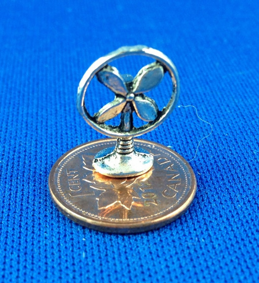 1/24 Metal Fan