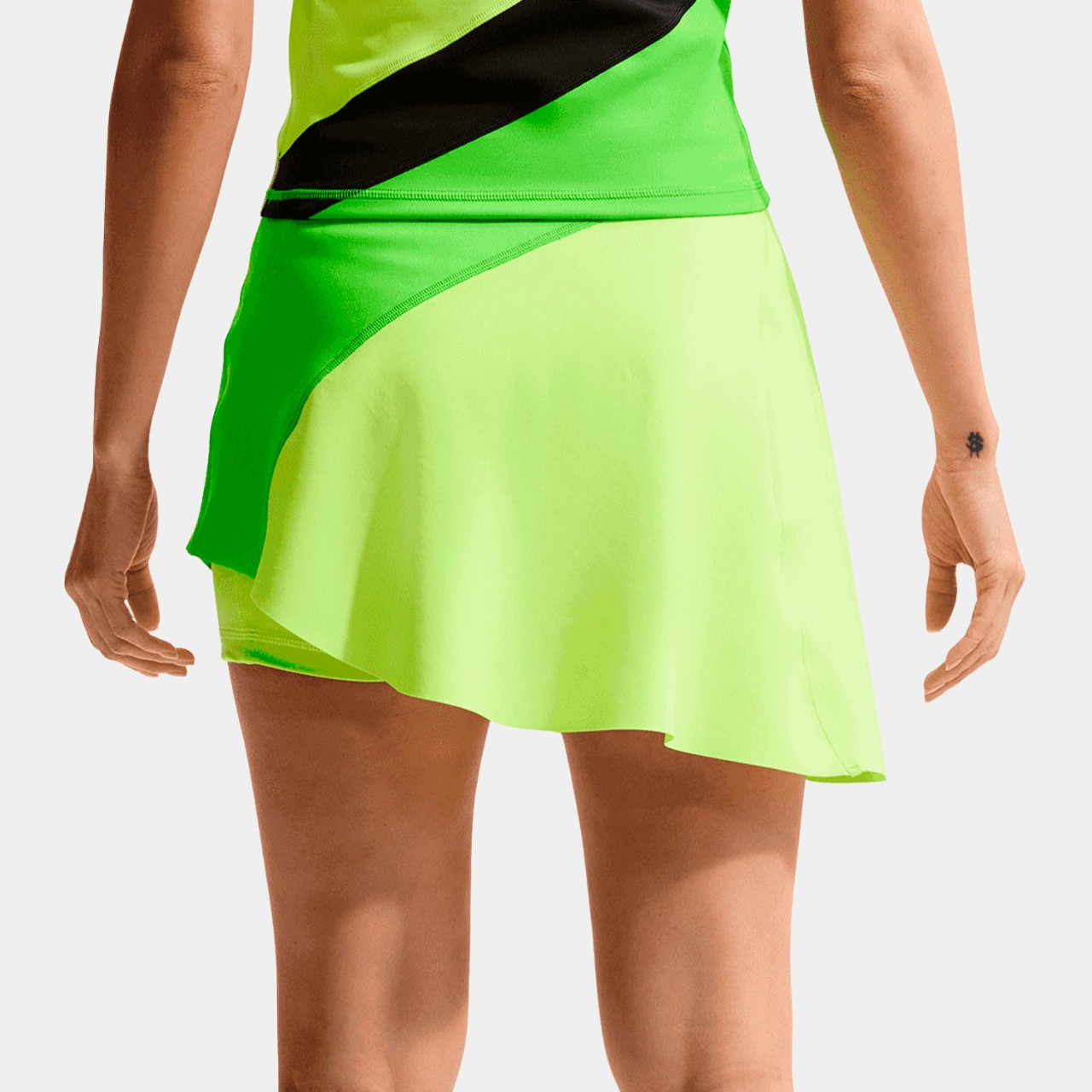 Nike Court Slam Women's Dri-FIT High Waist Tennis Skirt - Main Green/Light Lemon Toast/Black Nike Court Slam Women's Dri-FIT High Waist Tennis Skirt - Main Green/Light Lemon Toast/Black