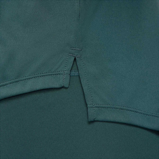 Nike Dri-FIT One Women's Standard Fit Long-Sleeve Tennis Top