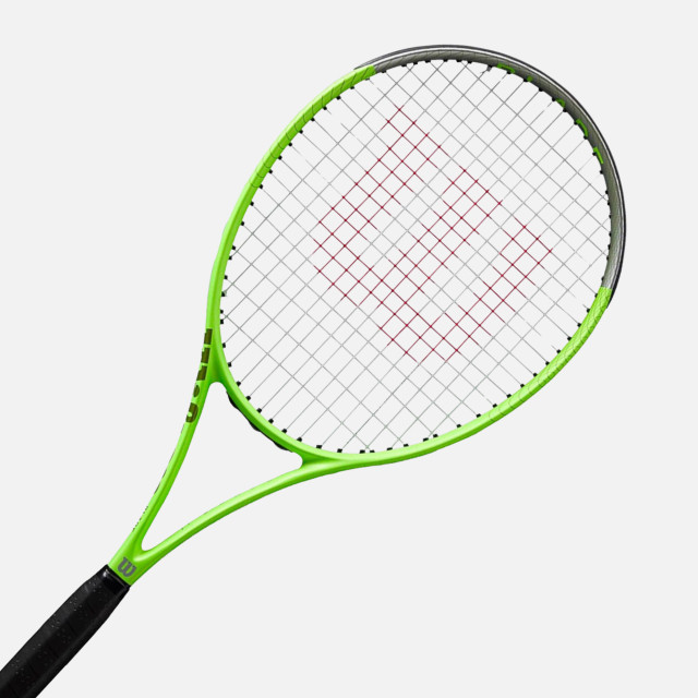 Wilson Blade Feel RXT 105 Tennis racket