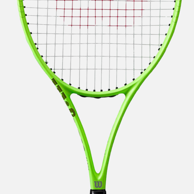 Wilson Blade Feel RXT 105 Tennis racket