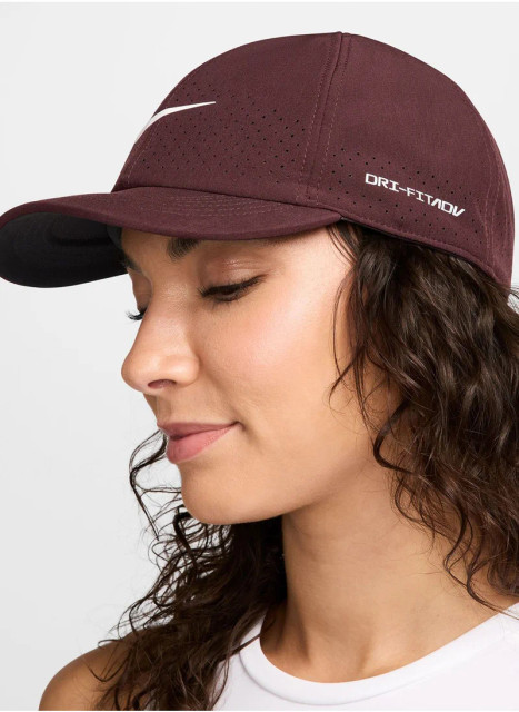 Nike Dri-FIT ADV Club Unstructured Tennis Cap - Burgundy Crush/White