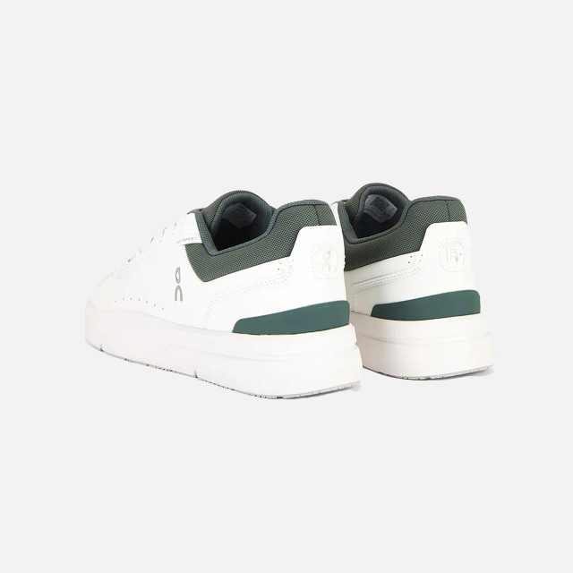 ON The ROGER Youth Tennis Shoes - White | Olive