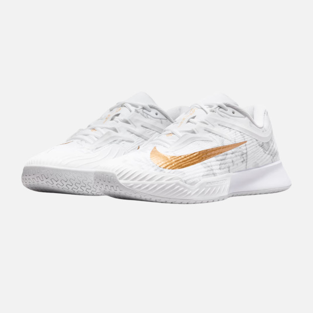 Nike Vapor Pro 3 Magnolia Men's Hard Court Tennis Shoes - White/Pure Platinum/Metallic Gold