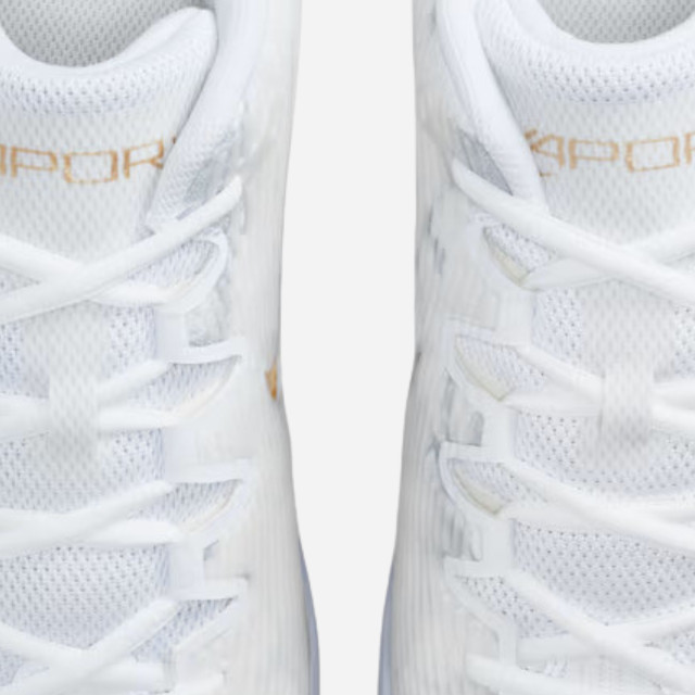 Nike Vapor 12 Magnolia Men's HC Tennis Shoes - White/Pure Platinum/Metallic