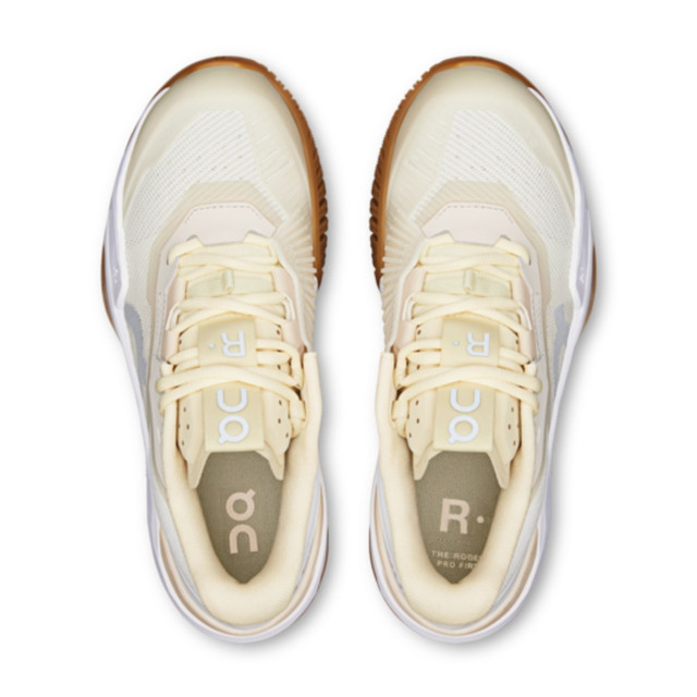 On The Roger Pro Fire Women's Tennis Shoes  - Ivory / Sand