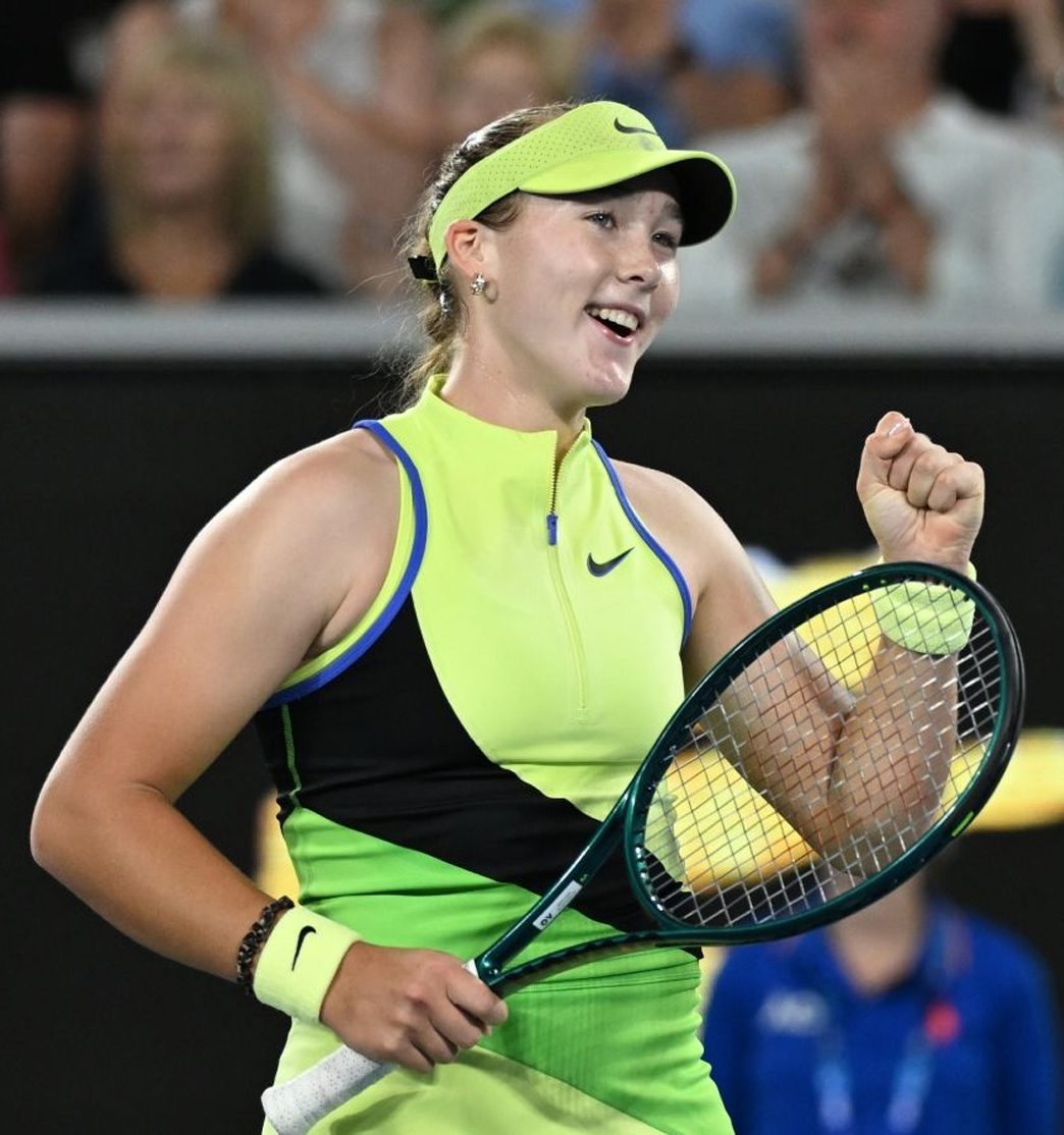 Women’s Tennis Tank Tops