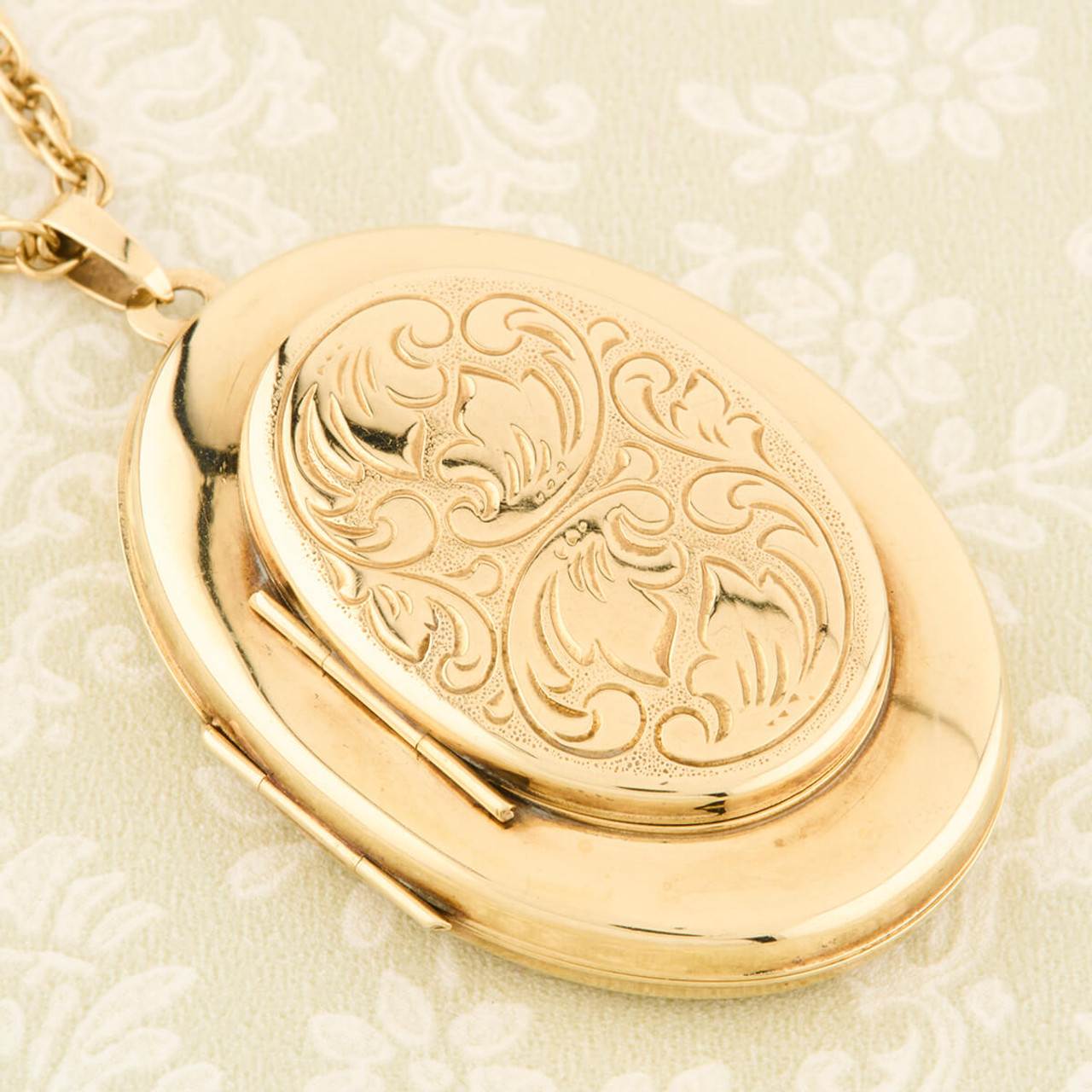 Lockets that open Clearance