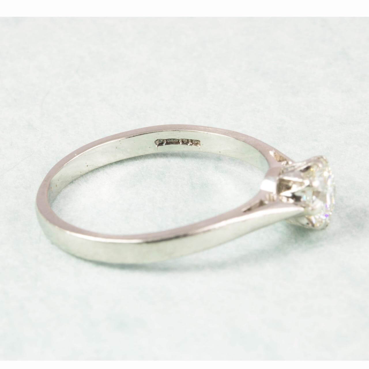 Second Hand Platinum Engagement Ring RH Jewellers