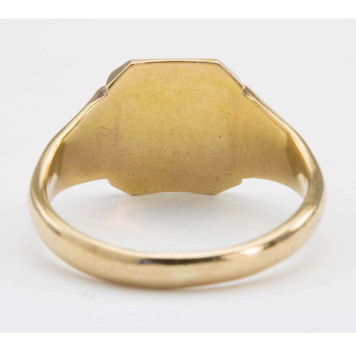 Vintage 1940s 9ct Gold Rectangular Signet Ring | RH Jewellers