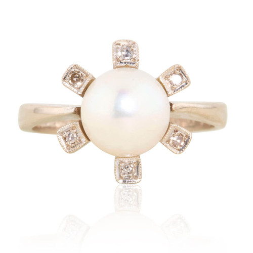 Second Hand 18ct Gold Pearl & Diamond Dress Ring