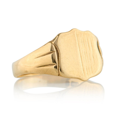 Second Hand 9ct Gold Shield Faced Signet Ring – 1979 - Main View