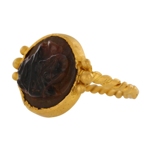 Main Image of Roman Agate Cameo Gold Ring