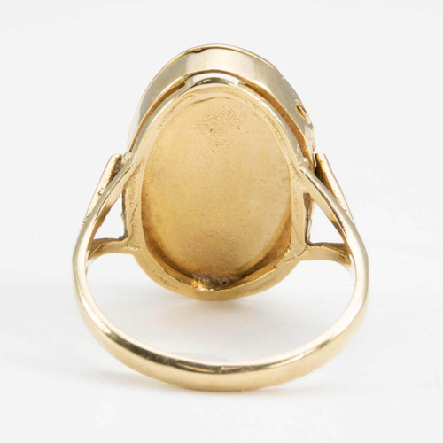 18kt Gold Engraved Locket Ring