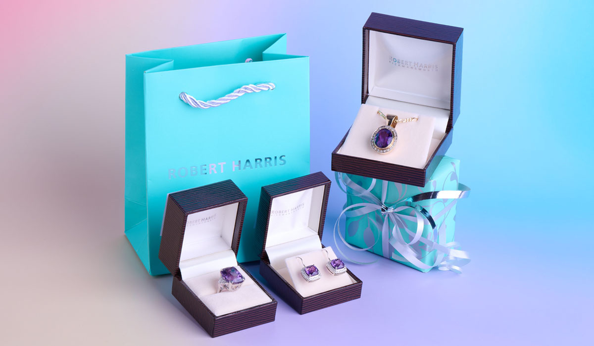 Robert Harris Jewellers Gift Wrapping
