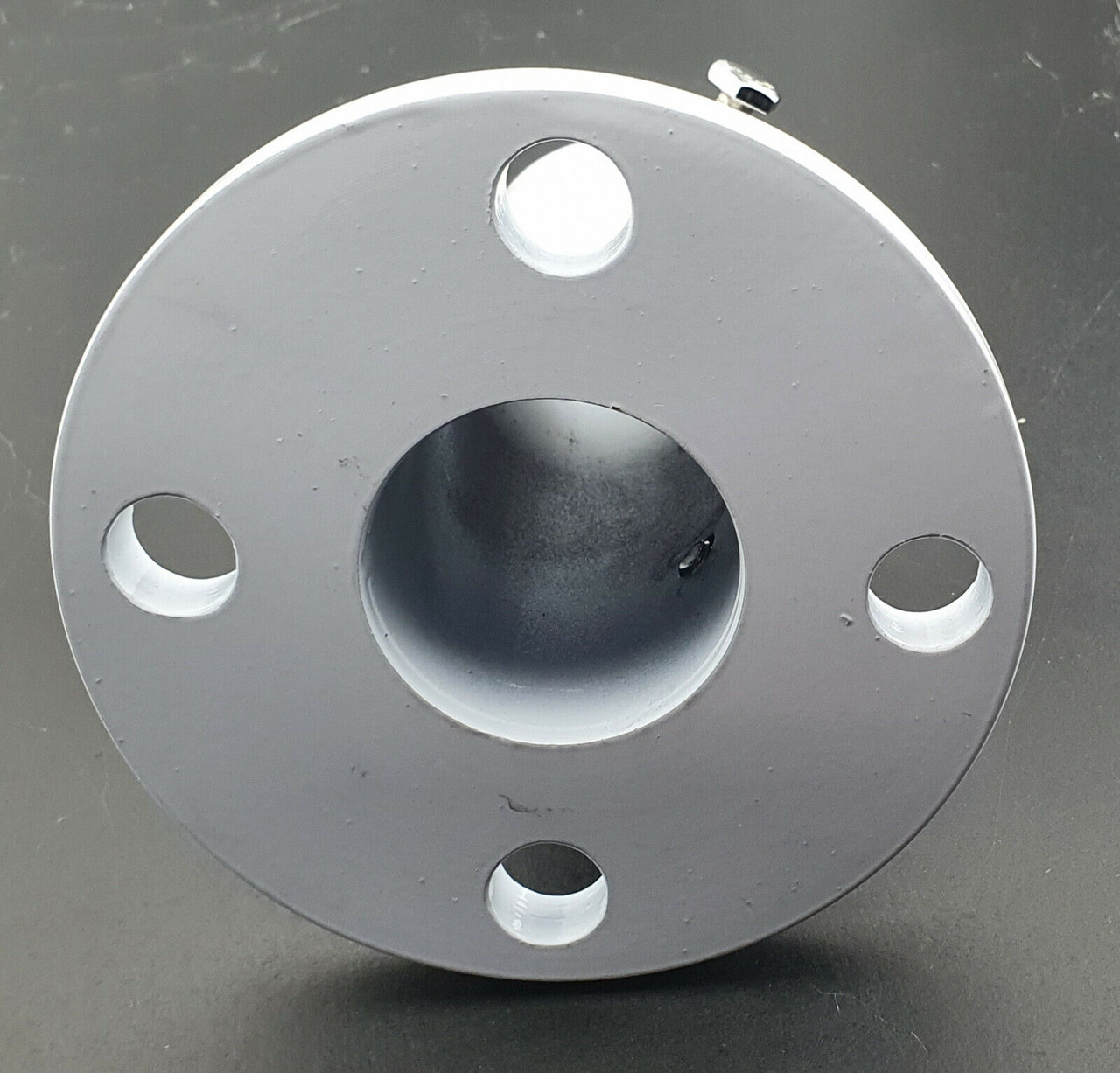 Wind turbine pole flange 140mm for 50mm Pole