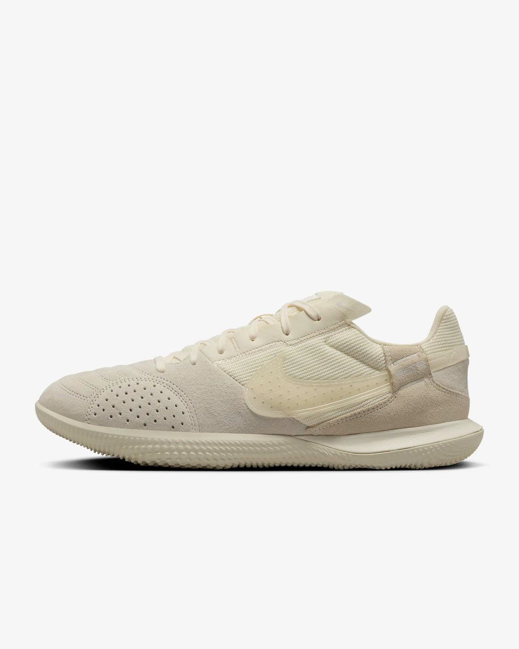 Nike Streetgato Low-Top Coconut Milk