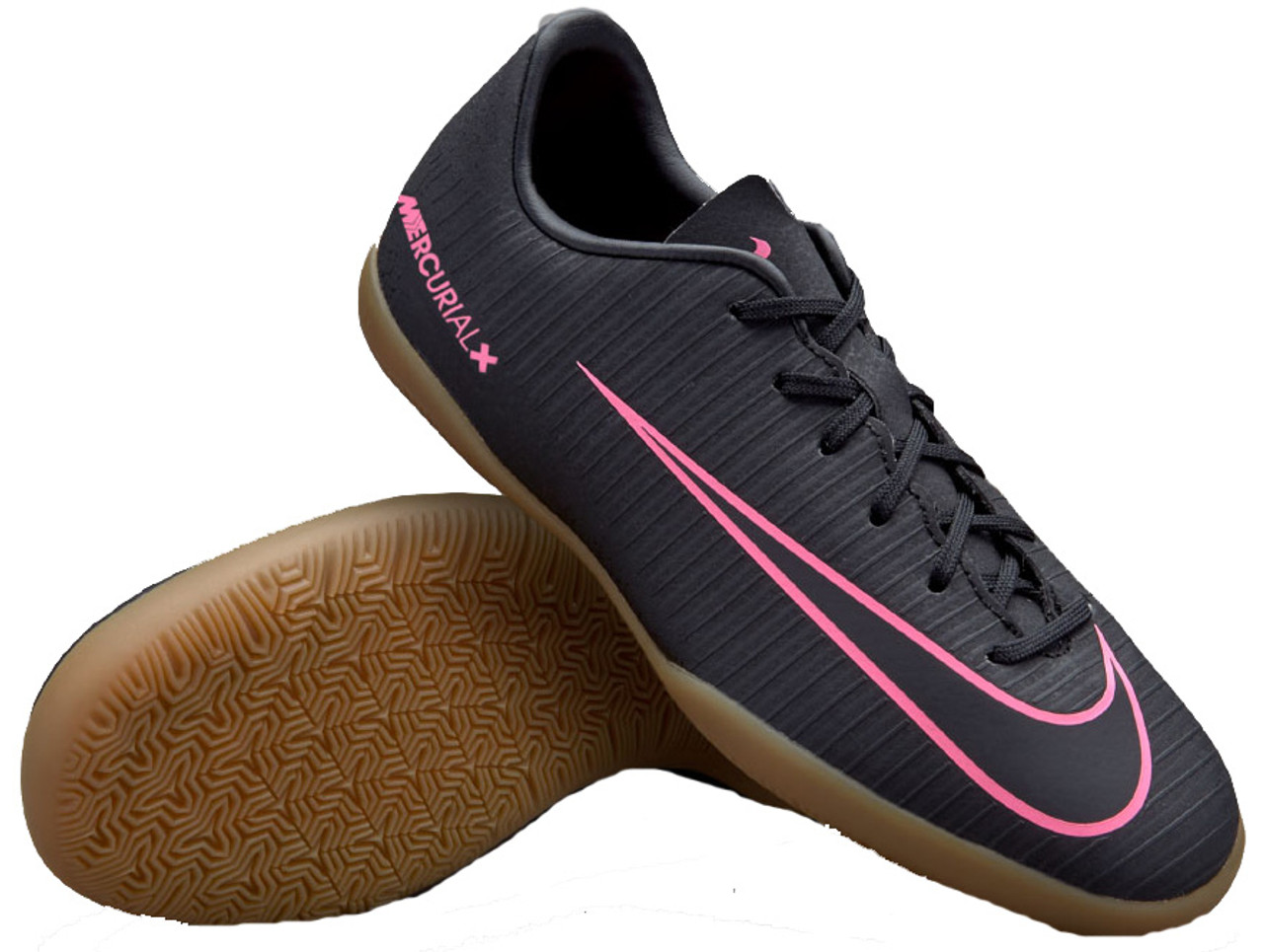 nike indoor soccer shoes pink