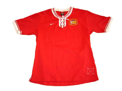 NIKE MANCHESTER UNITED 2007 RETRO JERSEY RED