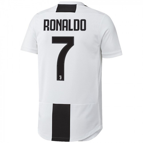 juventus ronaldo uniform