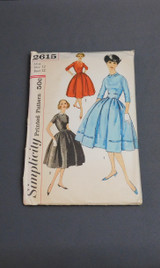 Vintage 1950s Full Skirt Dress Pattern, Simplicity 2615, 32 bust