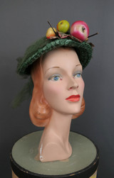 Vintage 1930s Green Straw Hat with Apples Fruit and Tulle, Belle Brennan, 21 inch head