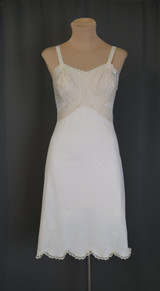 Vintage Cream Full Slip with Lace Bust, 32 bust, Pinehurst, NOS