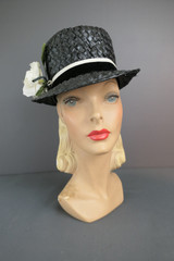 Vintage Black Straw Raffia Hat with Black & White Ribbon and Flower, 1960s, 21 inch head