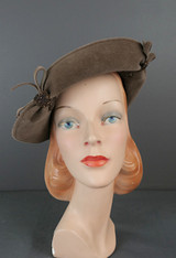 Vintage Beaded Brown Felt Hat 1930s 1940s, Curled brim, 22 inch head