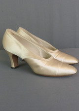 Vintage Off White Silk Satin  Shoes 1930s Wedding, very narrow