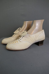 DAMAGED Vintage Outdoor Lass Shoes 1930s Oxfords, Outdoor Active, Leather with Wood heels