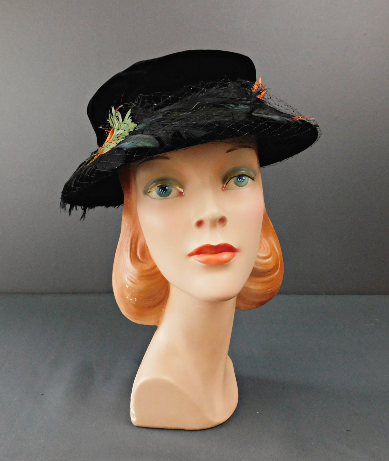 帽子 Vintage velours hat Vintage 1960s Genuine Black Velour Hat Bucket Style Feather