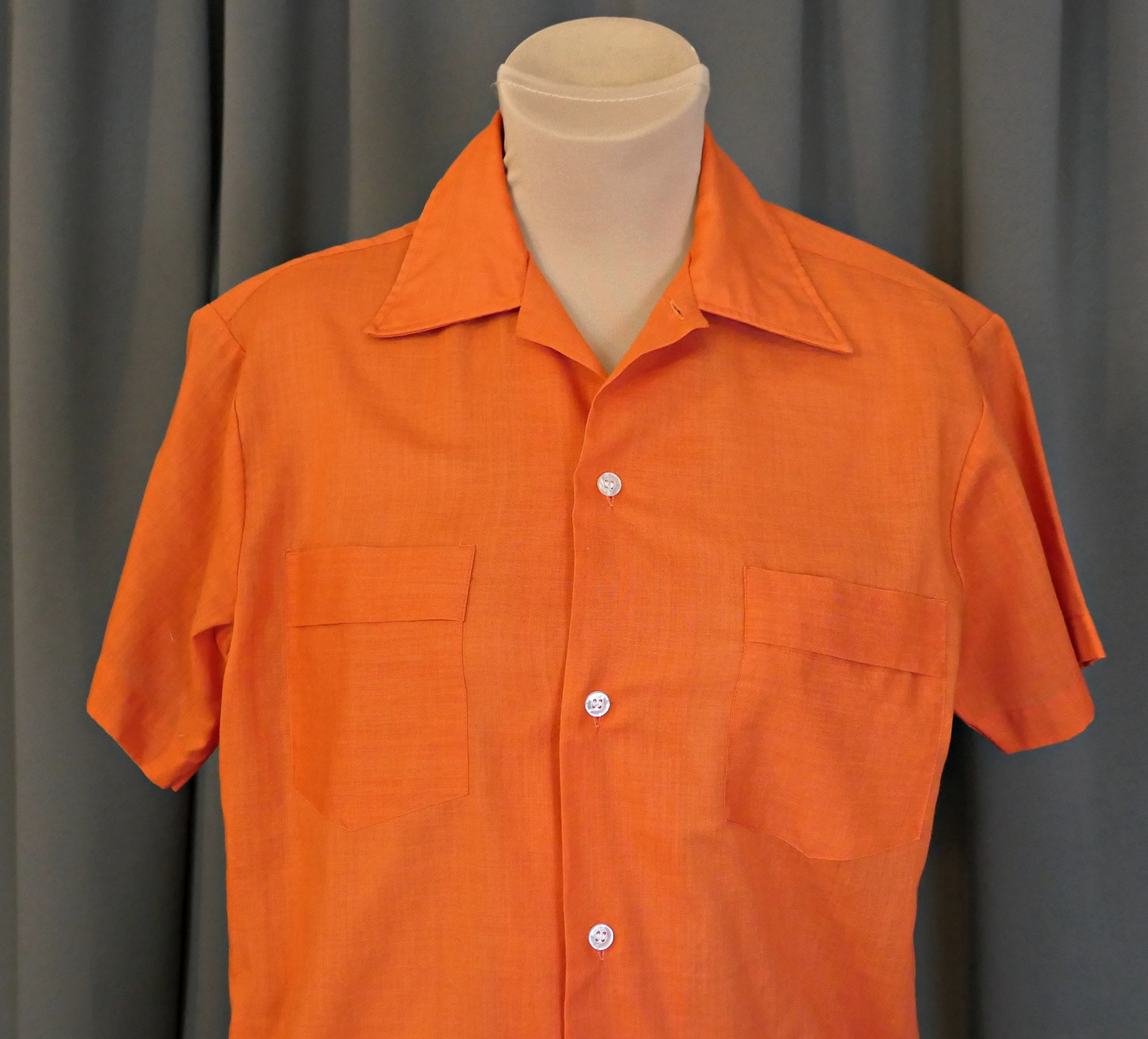 60s vintageオレンジドット 半袖シャツ Vintage 1960s Men's Shirt, Orange, Small Aristocrat, cotton blend