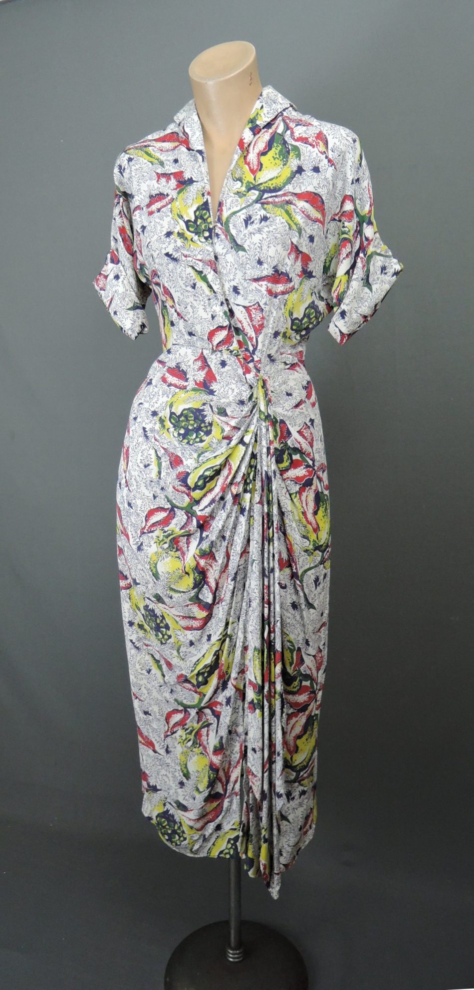 Vintage 1940s Draped Rayon Dress, Tropical Floral Print, fits 32 bust ...