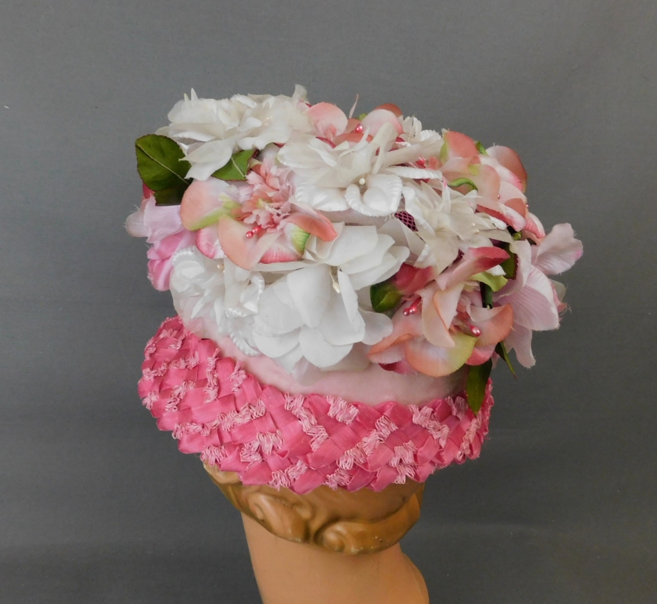 1960s Wide Brim White Hat with Roses – Voluptuous Vintage