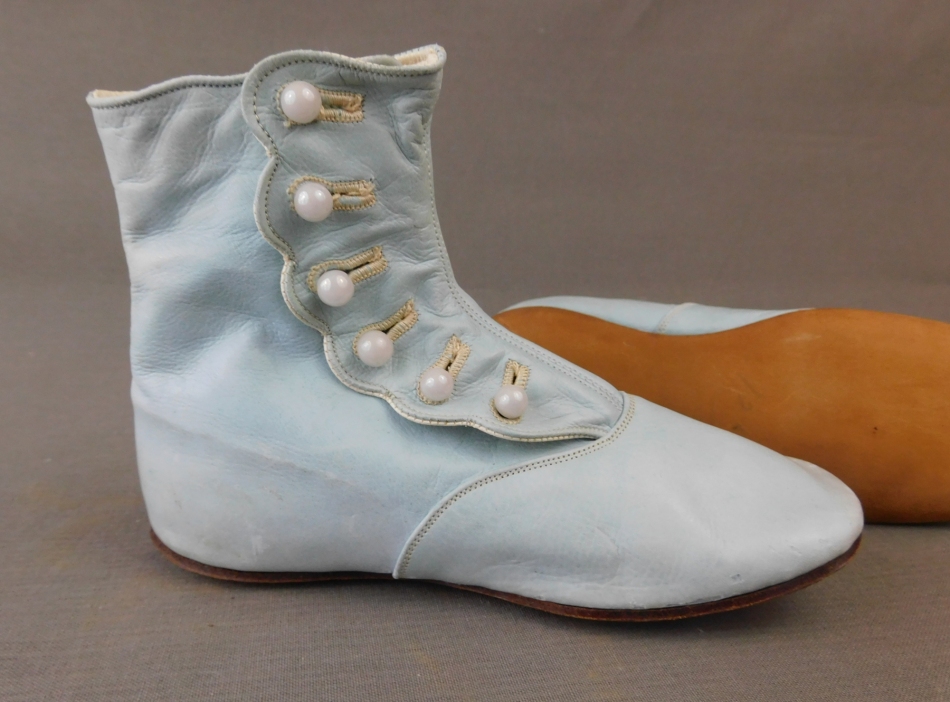 Victorian Pale Blue Button Up Boots for Little Girl, Antique Child Shoes  1800s, 6 inch foot - Dandelion Vintage