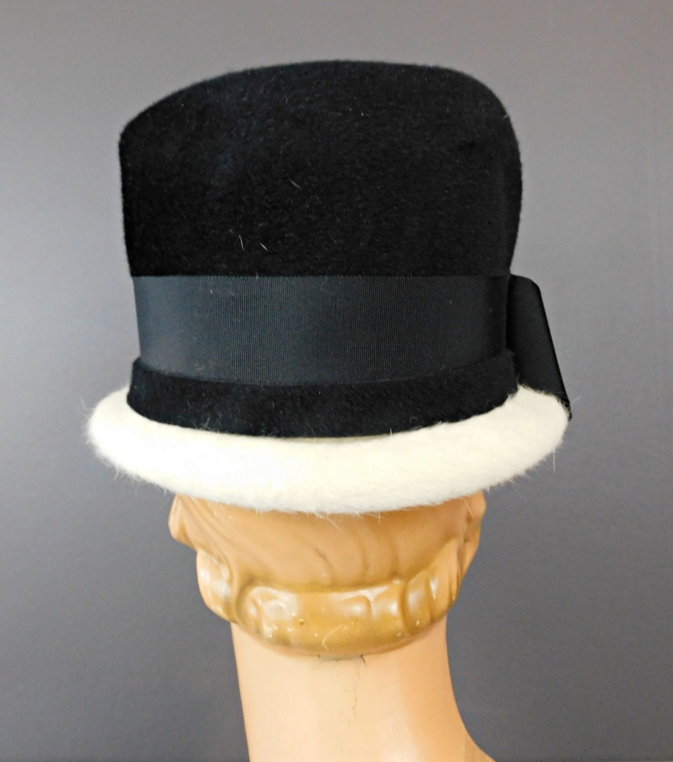 Vintage 1960s Mr. John Classic Black Fedora with Buckle Vintage 1960 main image 4