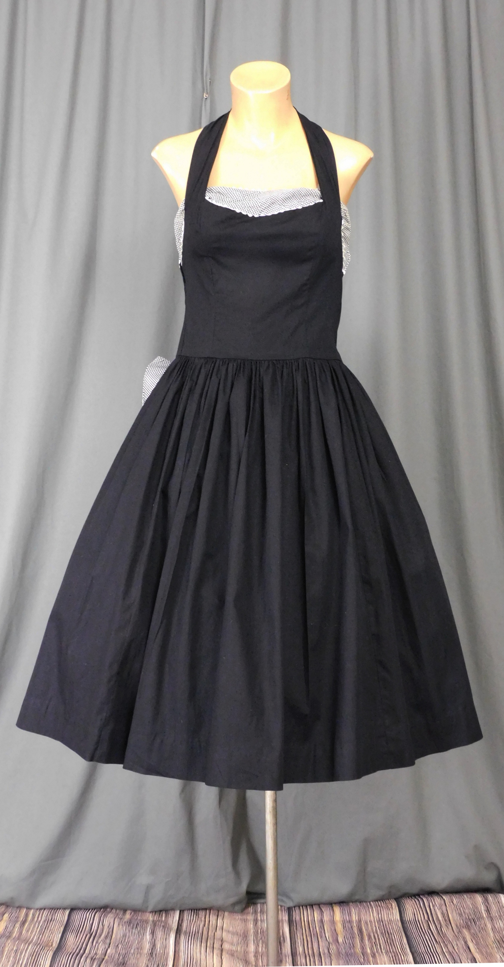 black vintage dresses 1950s